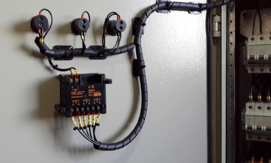 ingeniería en tableros de Kuhn